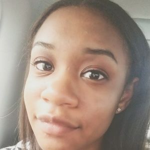 Meet your Posher, Tiara